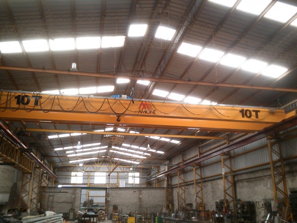 Puente grúa 10 toneladas, interior nave taller Amione Rosario